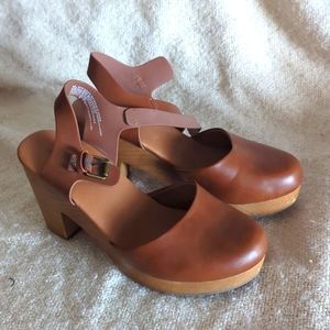 Women's dress shoes, Universal Threads, size 8.5